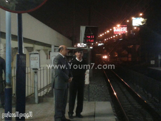 	اللواء سيد جاد الحق يتفقد إحدى محطات المترو فجرا -اليوم السابع -4 -2015