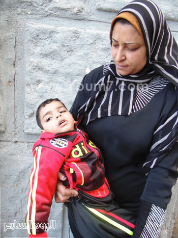 	الطفل عبد الله ووالدته -اليوم السابع -4 -2015