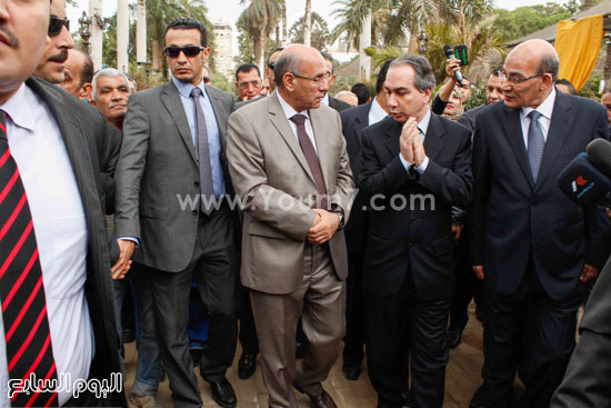 جولة وزير الزراعة ومحافظ الجيزة فى حديقة الأورمان -اليوم السابع -4 -2015