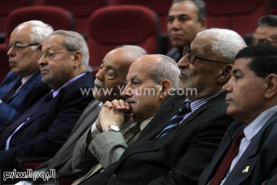  مجموعة من الوزراء القدامى أثناء تكريمهم بجامعة الأزهر  -اليوم السابع -4 -2015
