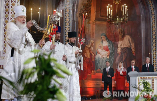 	القداس بمشاركة الرئيس الروسى فلاديمير بوتين ورئيس الوزراء دميترى ميدفيديف -اليوم السابع -4 -2015