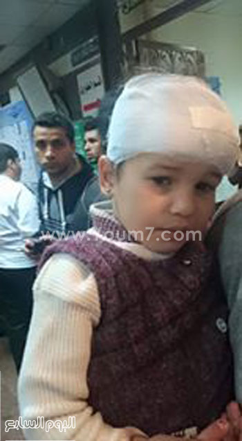 طفل مصاب فى انفجار العريش -اليوم السابع -4 -2015
