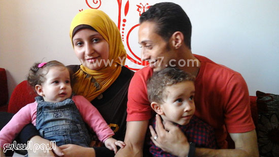 المهندس مع زوجته وابنه وابنته -اليوم السابع -4 -2015