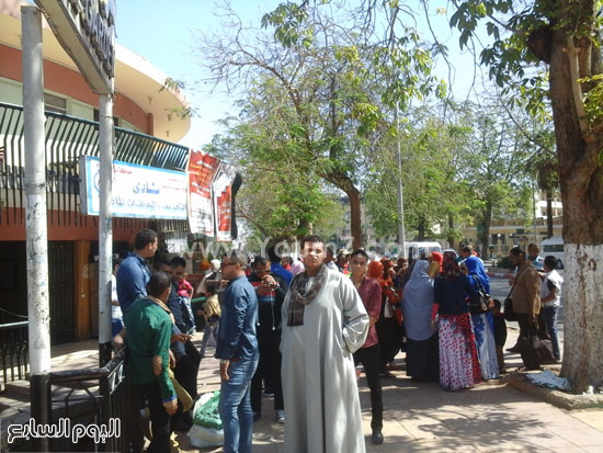 	توافد المواطنين على مرسى الحديقة النباتية -اليوم السابع -4 -2015