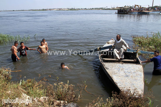 	السباحة فى النيل احتفالا بالربيع -اليوم السابع -4 -2015