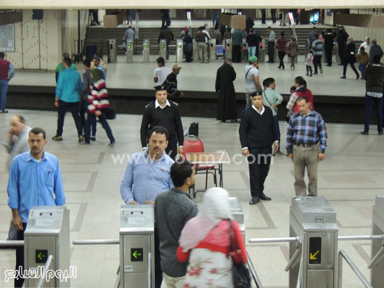 انتشار قوات الشرطة فى محطات المترو  -اليوم السابع -4 -2015