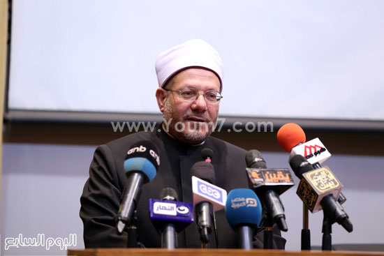 مفتى الجمهورية أكد أن الإسلام عول على استثمار الأموال -اليوم السابع -4 -2015