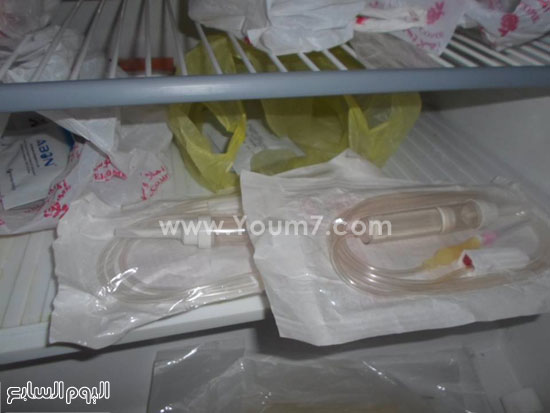 	اكياس دم تم ضبطها داخل المعمل  -اليوم السابع -4 -2015
