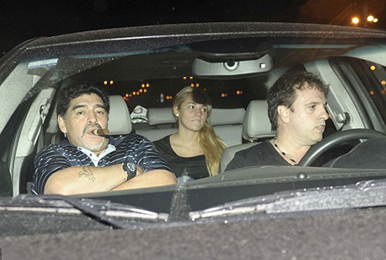 يعتبر مارادونا من أبرز اللاعبين الذين قاموا بإدمان المخدرات  -اليوم السابع -4 -2015