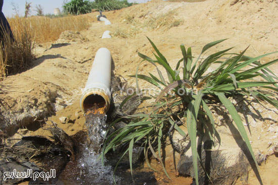 بئر المياه التى تم حفرها على نفقة شباب الخريجين  -اليوم السابع -4 -2015