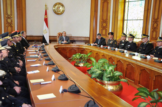 الرئيس السيسي خلال لقائه مع القادة العسكريين والأمنيين -اليوم السابع -4 -2015