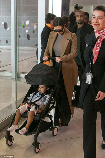 كيم كاردشيان فى باريس -اليوم السابع -4 -2015 كيم كاردشيان فى باريس -اليوم السابع -4 -2015