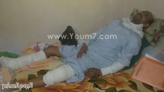 عبدالعزيز على الفراش بعد إصابته فى قدميه  -اليوم السابع -4 -2015