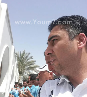  سيد متولى يقرأ الفائحة على قبر الشيخ زايد -اليوم السابع -4 -2015