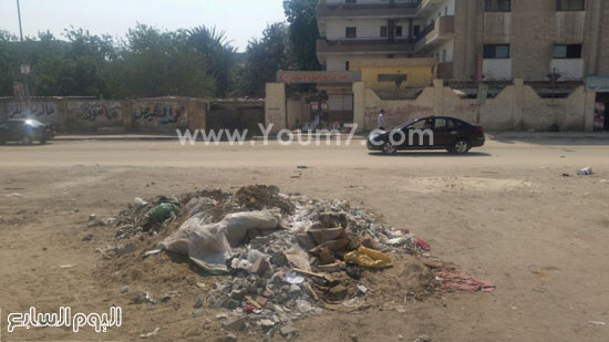 مخلفات البناء أمام أبواب المستشفى -اليوم السابع -4 -2015