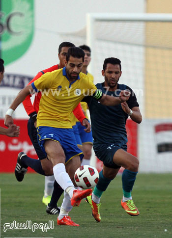 عمرو السولية لحظة استلام الكرة -اليوم السابع -4 -2015