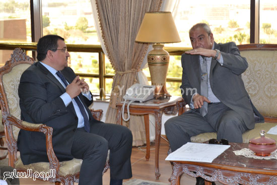 أسامة هيكل مع لواء طارق نصر مساعد أول وزير الداخلية مدير أمن الجيزة -اليوم السابع -4 -2015