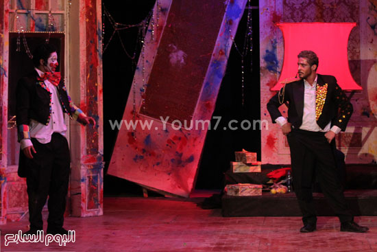 مشهد من المسرحية التى عرضت فى حفل الختام  -اليوم السابع -4 -2015
