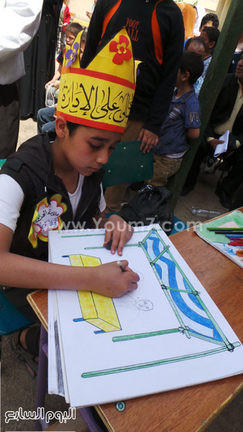 تلميذ يرسم المحافظ -اليوم السابع -4 -2015