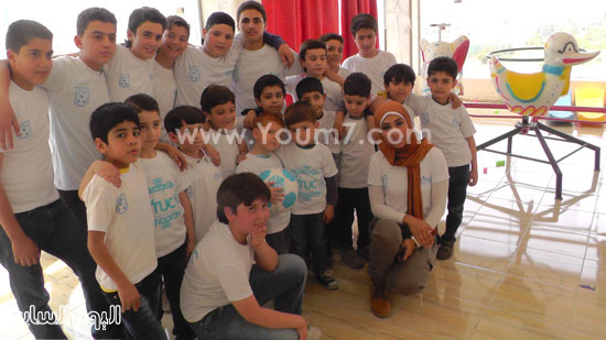 ساتوك فى إحدى المؤسسات التعليمية السورية لاختيار الأطفال -اليوم السابع -4 -2015