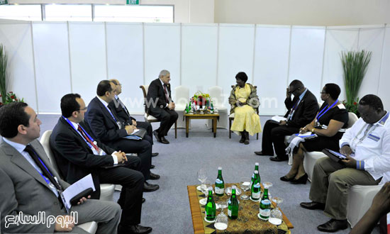 مباحثات رئيس الوزراء مع نائبة رئيس زامبيا فى المؤتمر الافرواسيوى -اليوم السابع -4 -2015