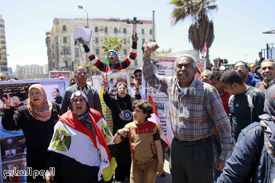  متظاهرو القائد إبراهيم يتظاهرون فى ذكرى تحرير سيناء -اليوم السابع -4 -2015