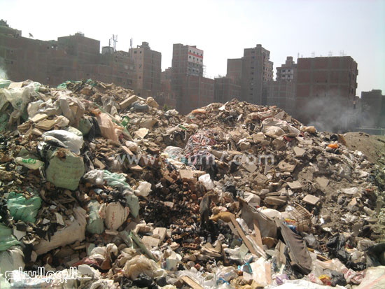 أكوام من القمامة بشارع ترعة المجنونة  -اليوم السابع -4 -2015