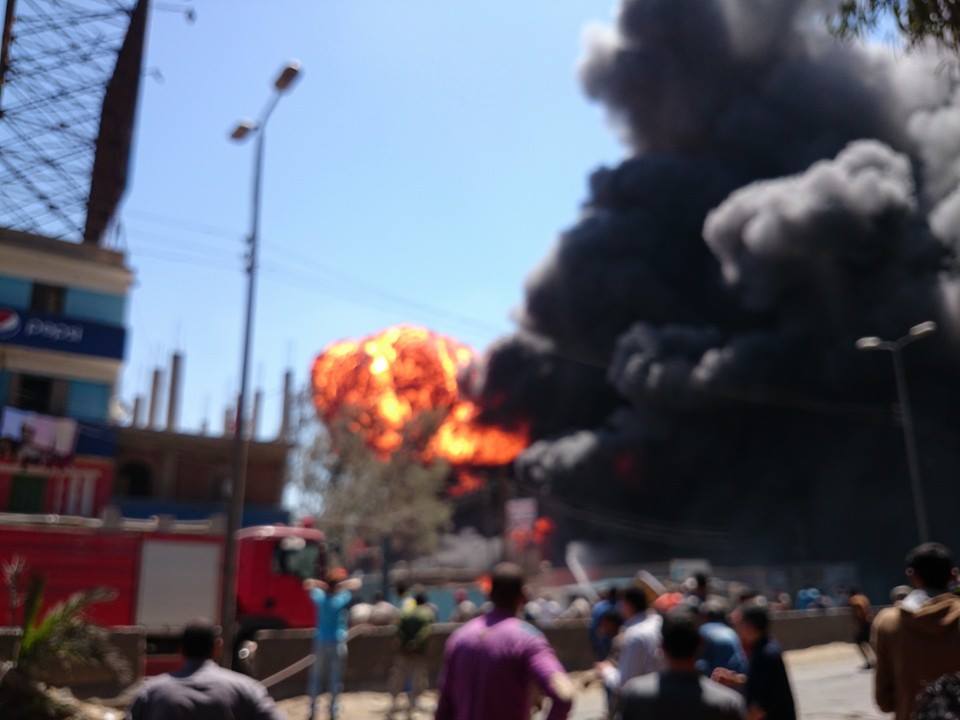  أدخنة كثيفة تتصاعد من مصنع الخل -اليوم السابع -4 -2015