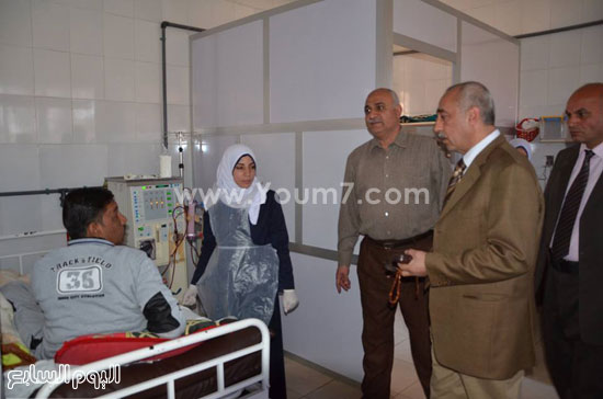  محافظ كفر الشيخ بمستشفى قلين المركزى -اليوم السابع -4 -2015
