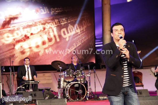 إيهاب توفيق يشدو ببعض أغانيه -اليوم السابع -4 -2015