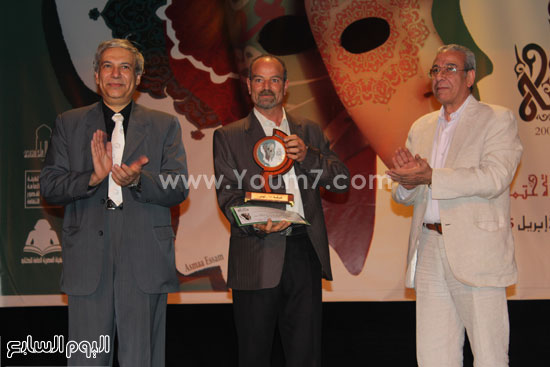 تكريم المخرج التونسى هادى عباس  -اليوم السابع -4 -2015