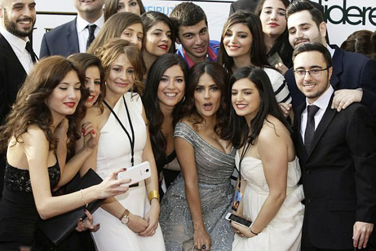  سلمى حايك مع أسرة الفيلم -اليوم السابع -4 -2015