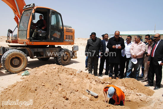 5-	المحافظ يتابع أعمال الإزالة لتوفير مياه الشرب خلال الصيف -اليوم السابع -4 -2015