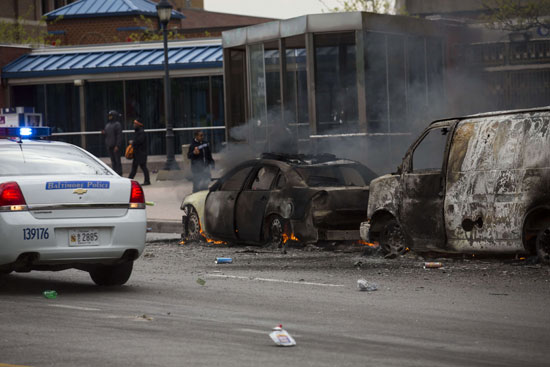 سيارات تحترق  -اليوم السابع -4 -2015