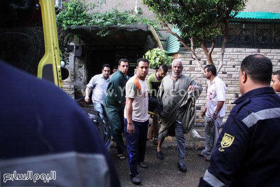 الأهالى ساعدوا رجال الحماية المدنية فى السيطرة على الحريق -اليوم السابع -4 -2015