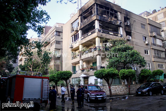 السيطرة على حريق شقتين بعقار المهندسين بجوار مسجد الحامدية الشاذلية -اليوم السابع -4 -2015