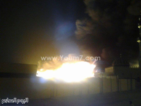 	النيران فى حريق مصنع مدينة بدر -اليوم السابع -4 -2015