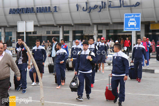 لاعبو المغرب التطوانى يغادرون مطار القاهرة -اليوم السابع -4 -2015