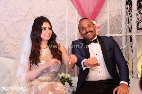 فرحه العروسين بعد عقد القران -اليوم السابع -4 -2015