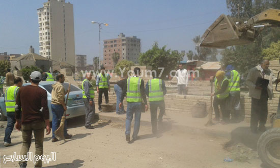 الشباب ينظفون شوارع فوه -اليوم السابع -4 -2015