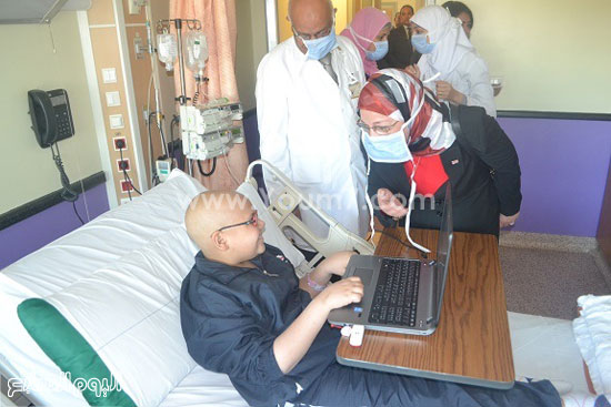 عشرى تتحدث مع الأطفال المرضى بالسرطان -اليوم السابع -4 -2015 عشرى تتحدث مع الأطفال المرضى بالسرطان -اليوم السابع -4 -2015