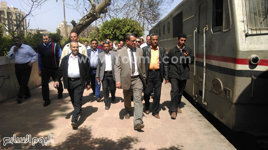 أحمد حامد يتفقد القطارات داخل ورش الصيانة -اليوم السابع -4 -2015