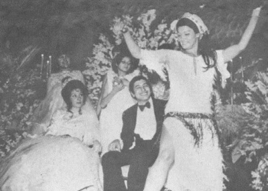 	خلال حفل زفافه على أمينة السبكى -اليوم السابع -4 -2015