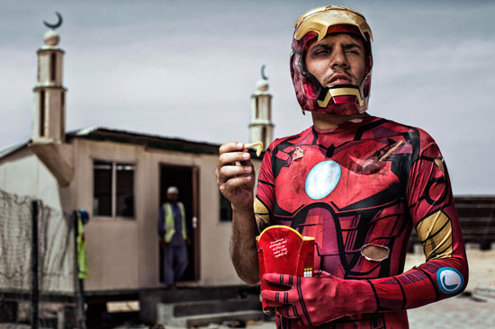  أحمد من السعودية يرتدى زى الرجل الحديدى. -اليوم السابع -4 -2015