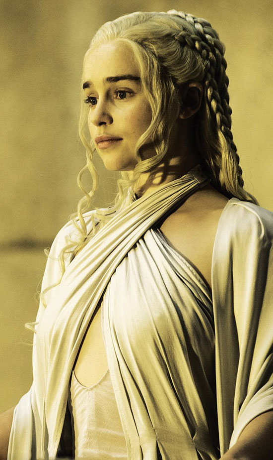 إميليا كلارك خلال أحداث المسلسل Game Of Throne -اليوم السابع -4 -2015