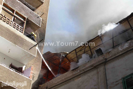 	قوات المطافئ تخمد النيران -اليوم السابع -4 -2015