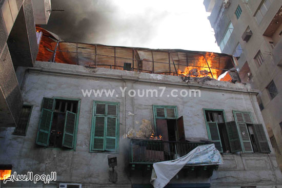 	النيران تمسك بمصنع الزيوت -اليوم السابع -4 -2015
