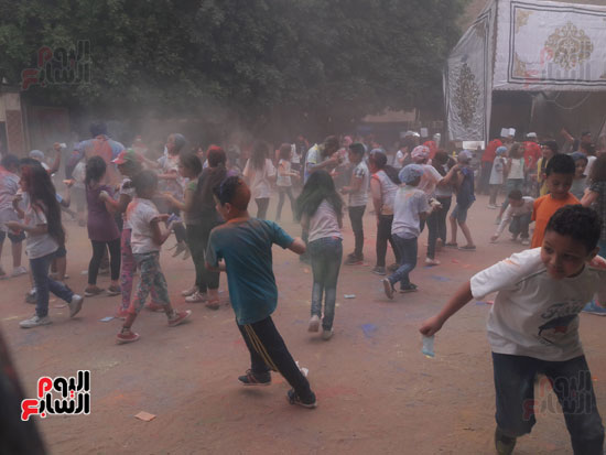 مدارس النيل جاردن تحتفل بالربيع وسط الأطفال (39)