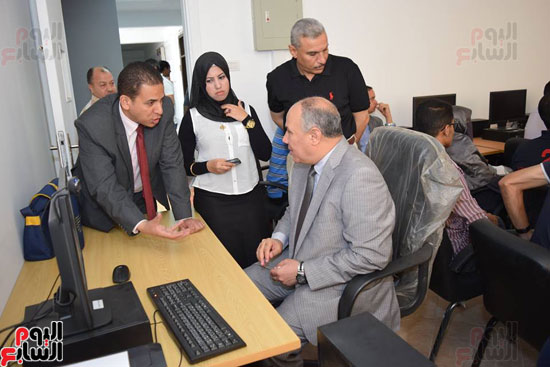 رئيس جامعة سوهاج يشهد أولى فعاليات سفارة المعرفة لمكتبة الإسكندرية (2)