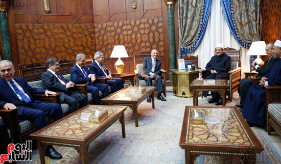 شيخ الازهر يلتقى رئيس مجلس النواب اللبنانى (2)
